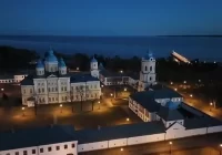 Коневец СПб осенью 2026 — паломничество и литургия